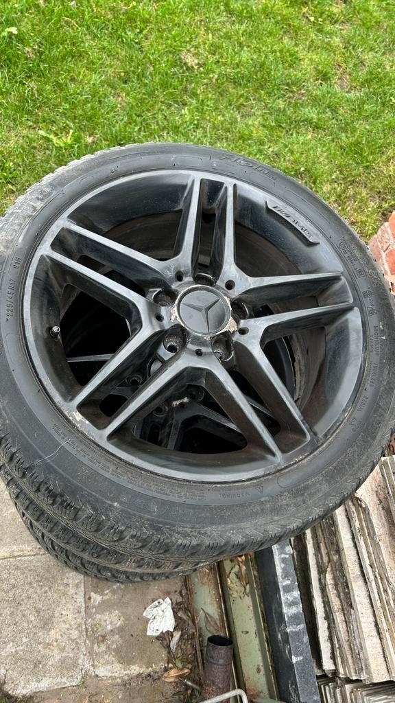 Mercedes winterwielen 17”, Auto-onderdelen, Banden en Velgen, Band(en), Winterbanden, Ophalen