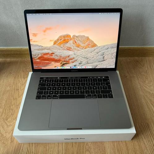 Macbook Pro 15” - 256 GB i7 2,2 GHz 16 GB de RAM - fin 2018, Informatique & Logiciels, Apple Macbooks, Comme neuf, MacBook, 15 pouces