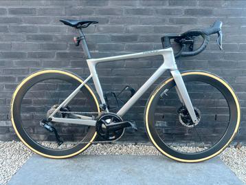 Ridley falcon RS , maat 56 (M) , ultegra di2 12speed beschikbaar voor biedingen