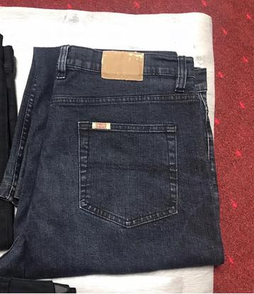 Pantalons / Jeans Hommes (6 piéces). beschikbaar voor biedingen