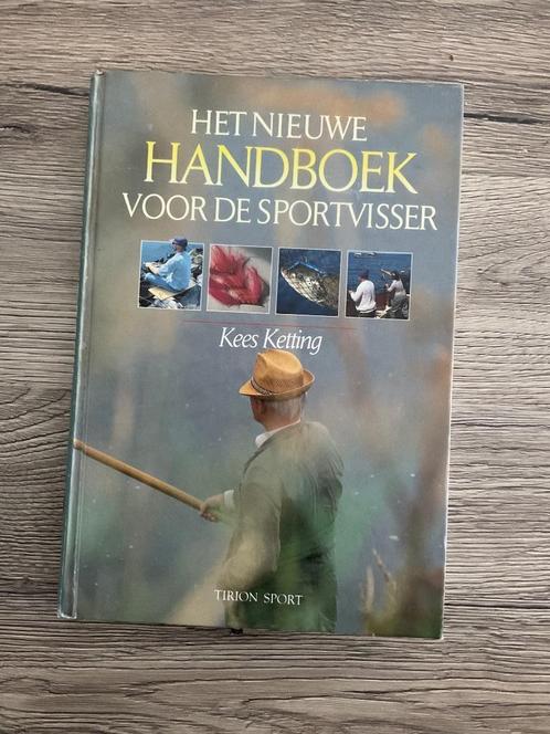 HET NIEUWE SPORTBOEK VOOR DE VISSER, Boeken, Sportboeken, Zo goed als nieuw, Ophalen of Verzenden