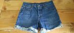 Mooie jeansshort van Levi's, Kleding | Dames, Broeken en Pantalons, Maat 38/40 (M), Kort, Ophalen of Verzenden, Zo goed als nieuw