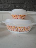 3 vintage Arcopal kommen/ovenschalen in zeer goede staat, Ophalen of Verzenden, Zo goed als nieuw, Kom(men)