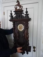 Oude klok in perfecte staat met sleutel, Antiek en Kunst, Antiek | Klokken, Ophalen of Verzenden