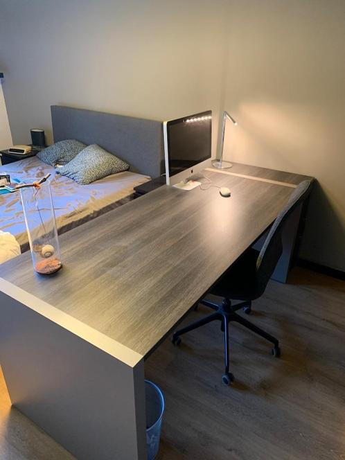 Bureau grijs, Huis en Inrichting, Bureaus, Gebruikt, Bureau, Met wielen, Ophalen