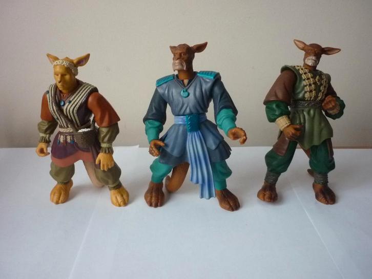 Lot 3 Figurines  Warriors Virtue, Verzamelen, Beelden en Beeldjes, Ophalen of Verzenden