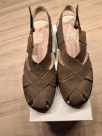Sandalen damart maat 38 kaki, Ophalen of Verzenden, Zo goed als nieuw