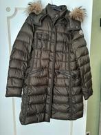 Lange mooie warme donsjas van Moncler., Kleding | Dames, Jassen | Winter, Ophalen, Bruin, Moncler, Zo goed als nieuw
