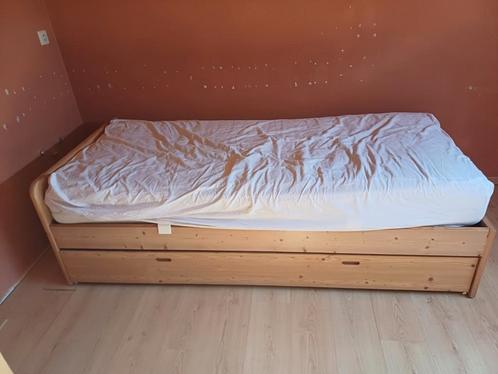 Eénpersoonsbed met bedlade en matras, Huis en Inrichting, Slaapkamer | Bedden, Gebruikt, Ophalen
