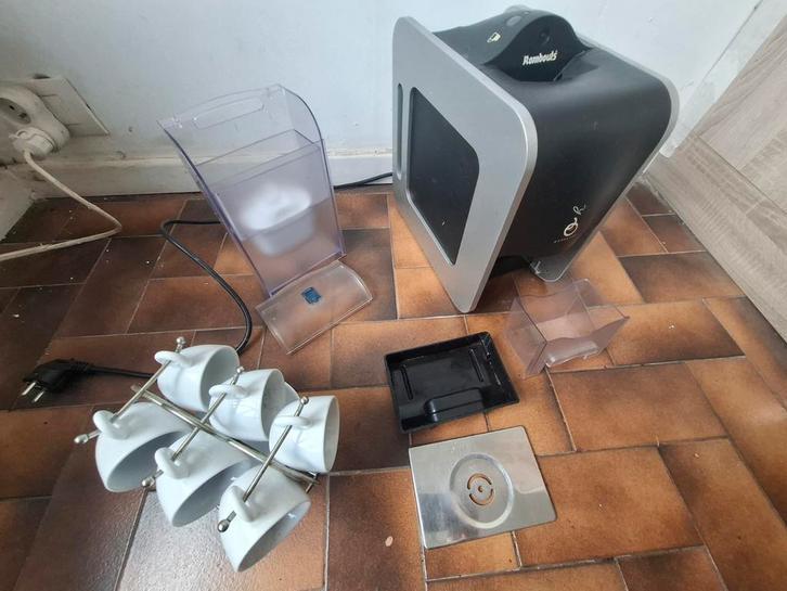 Machine à expresso Rombouts + set 6 tasses expresso avec sup, Huis en Inrichting, Keuken | Servies, Porselein, Ophalen