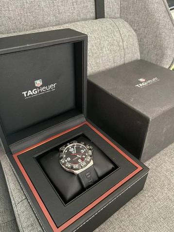 montre tag heuer beschikbaar voor biedingen