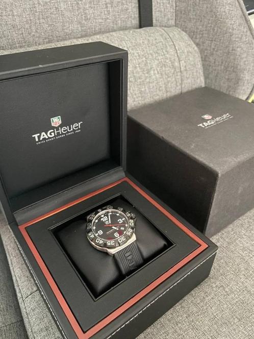 montre tag heuer, Handtassen en Accessoires, Horloges | Heren, Zo goed als nieuw, TAG Heuer, Ophalen of Verzenden