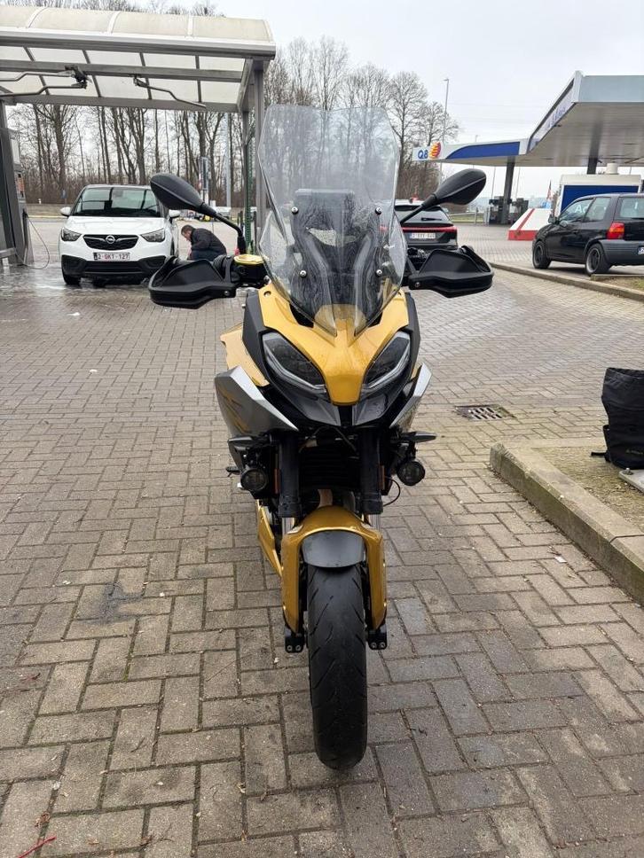 BMW F900 XR, Motoren, Motoren | BMW, Particulier, Sport, meer dan 35 kW, 2 cilinders, Motorrijbewijs A, ABS, Cruise Control, Electronisch instelbare dempers