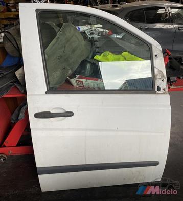 MERCEDES VITO DEUR RECHTS VOOR  beschikbaar voor biedingen