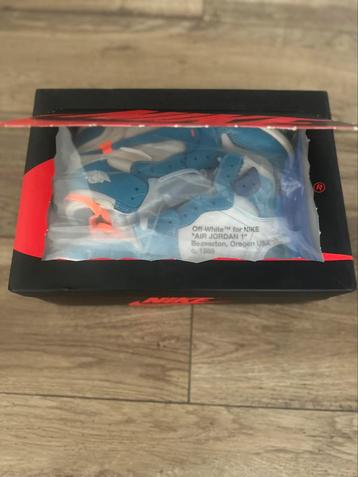 Jordan 1 Retro High Off-White University Blue 43, Kleding | Heren, Schoenen, Ophalen of Verzenden, Nieuw
