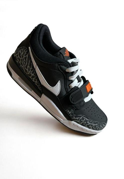 Nike Jordan Legacy 312 Low — Sneakers — Maat XX, Kleding | Dames, Schoenen, Nieuw, Sneakers, Zwart, Ophalen