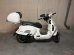 Vespa gts super sport 125cc, 125 cm³, Comme neuf, Enlèvement, Essence