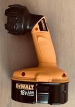 Dewalt werklamp, Doe-het-zelf en Bouw, Ophalen, Zo goed als nieuw