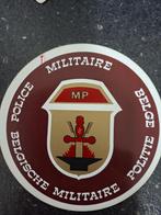 F: sticker Belgische Militaire Politie - MP, Verzamelen, Ophalen of Verzenden, Zo goed als nieuw, Bedrijf of Vereniging