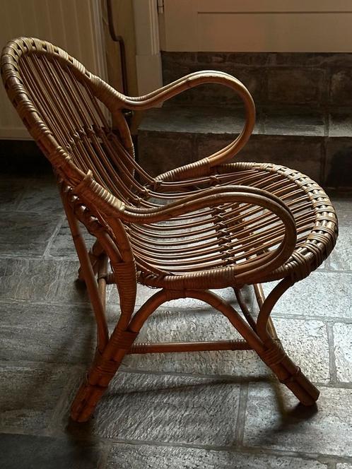 Vintage rotan stoel – luchtig en stijlvol, Antiek en Kunst, Antiek | Meubels | Stoelen en Sofa's, Ophalen