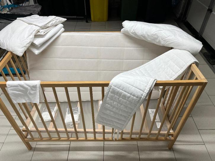 Lit bébé IKEA, Enfants & Bébés, Berceaux & Lits, Comme neuf, Lit, Enlèvement