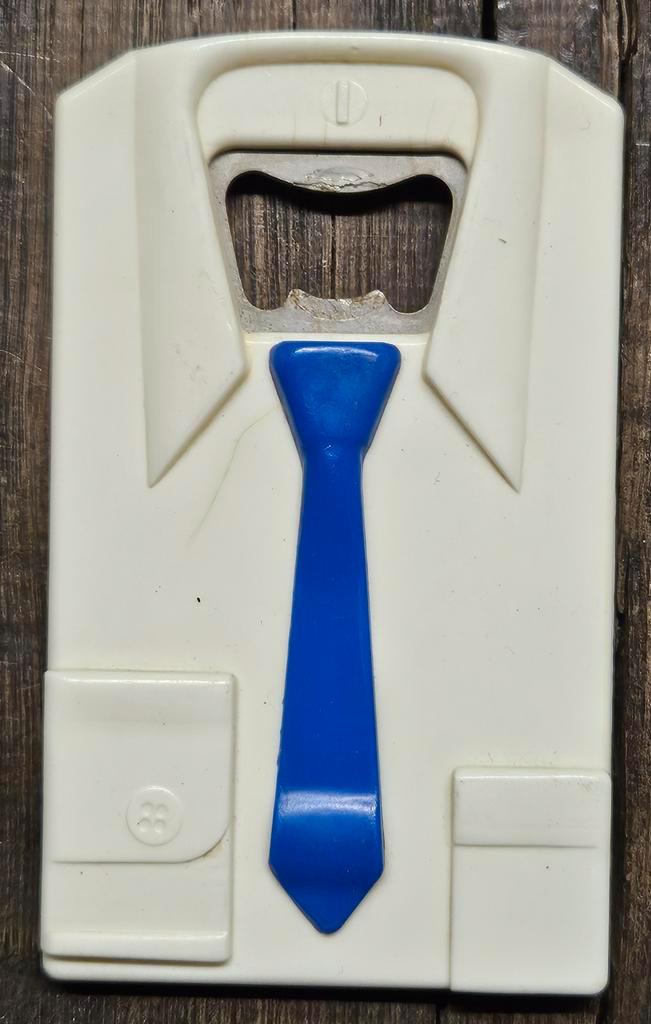 Cravate ouvre-bouteille Beverse Drankenhal
Il s'agit d'un, Collections, Marques & Objets publicitaires, Enlèvement ou Envoi