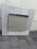 Miroir avec lumières, Enlèvement