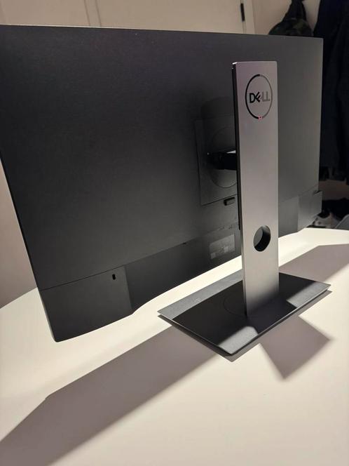 Dell monitor 27 inch Full HD, Computers en Software, Monitoren, Zo goed als nieuw, 60 Hz of minder, DisplayPort, Ingebouwde speakers