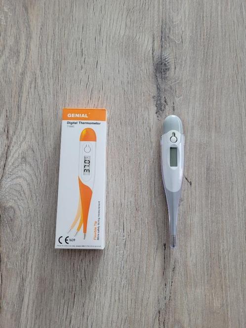 2 digitale koorts thermometers (1 nieuw/1 als nieuw), Electroménager, Équipement de Soins personnels, Comme neuf, Autres types