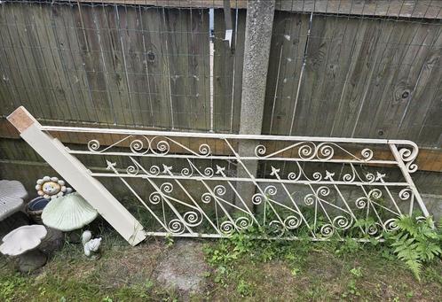 Antiek gietijzeren trapleuning, Tuin en Terras, Tuinhekken en Hekwerk, Zo goed als nieuw, Ophalen