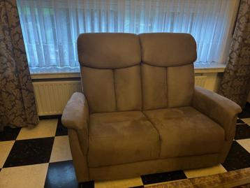 2-zit zetel en 3-zit zetel beschikbaar voor biedingen