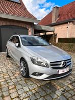 Mercedes A 180, 5 places, Cuir et Tissu, Achat, 4 cylindres