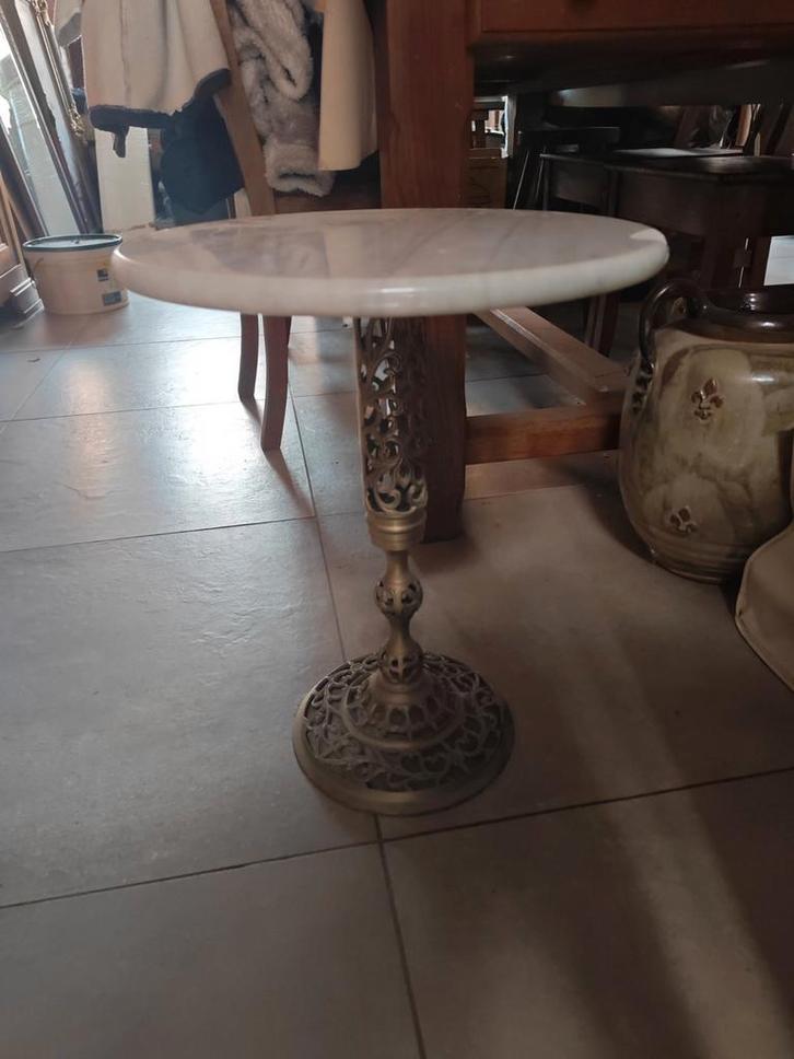 Guéridon, table d'appoint de style Hollywood Regency, Antiquités & Art, Antiquités | Meubles | Tables, Enlèvement