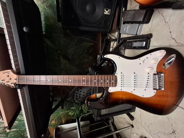 Squier Fender Stratocaster, Muziek en Instrumenten, Snaarinstrumenten | Gitaren | Elektrisch, Gebruikt, Fender, Ophalen