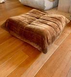 Ligne roset togo poef 100%origineel, Huis en Inrichting, Zetels | Voetbanken en poefs, Ophalen, Zo goed als nieuw