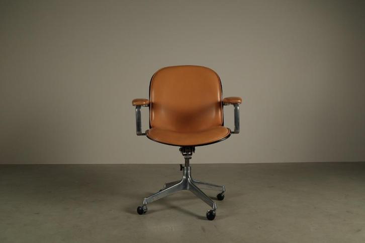 Executive office chair by Ennio Fazioli for MIM Roma, Italy, Antiquités & Art, Antiquités | Meubles | Chaises & Canapés, Enlèvement