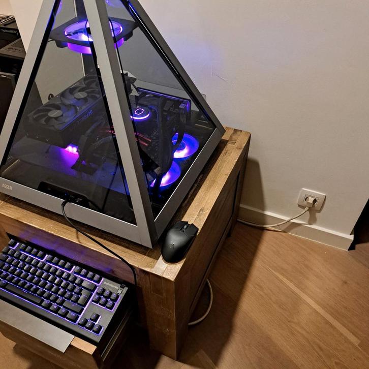 PC de jeu i7 RTX 5070 ti, Informatique & Logiciels, Ordinateurs de bureau, SSD, Gaming, Enlèvement