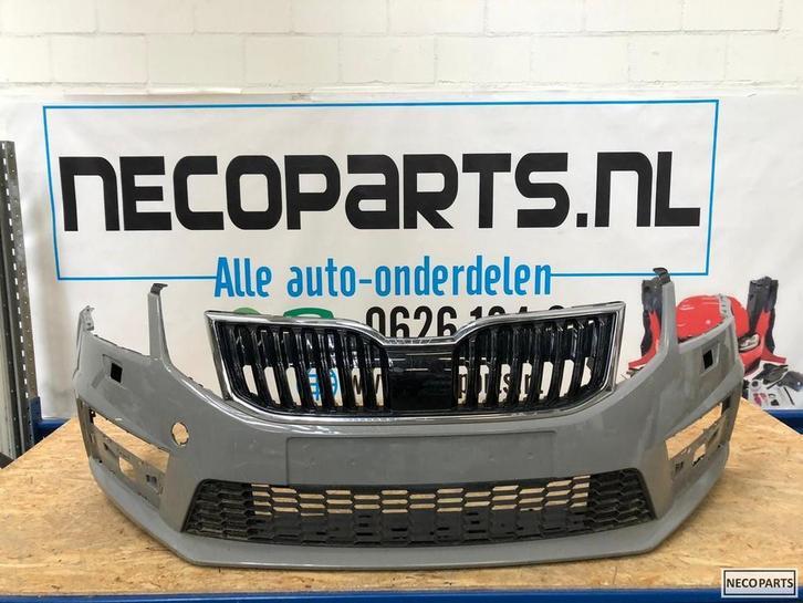Skoda Octavia 3 RS 5E0 voorbumper radar grill 2012-2017, Auto-onderdelen, Carrosserie, Bumper, Skoda, Voor, Gebruikt, Ophalen of Verzenden