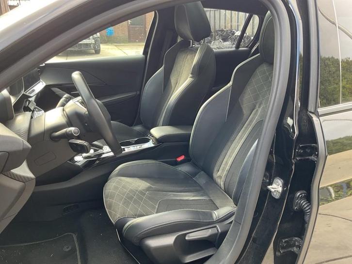 INTERIEUR Peugeot 208 II (UB / UH / UP) (01-2019/-), Auto-onderdelen, Interieur en Bekleding, Peugeot, Gebruikt
