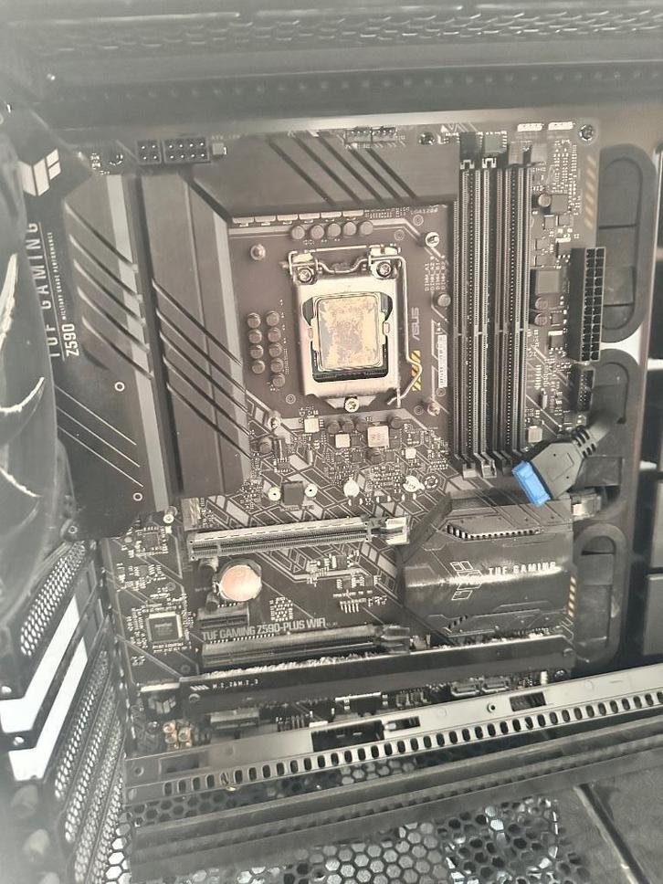 i9 11900k + Asus tuf z590 wifi, Computers en Software, Processors, Gebruikt, 3 tot 4 Ghz, Ophalen