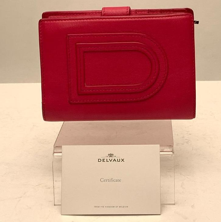 Delvaux portefeuille. Meer in onze winkel ook Louis Vuitton., Handtassen en Accessoires, Tassen | Damestassen, Ophalen of Verzenden