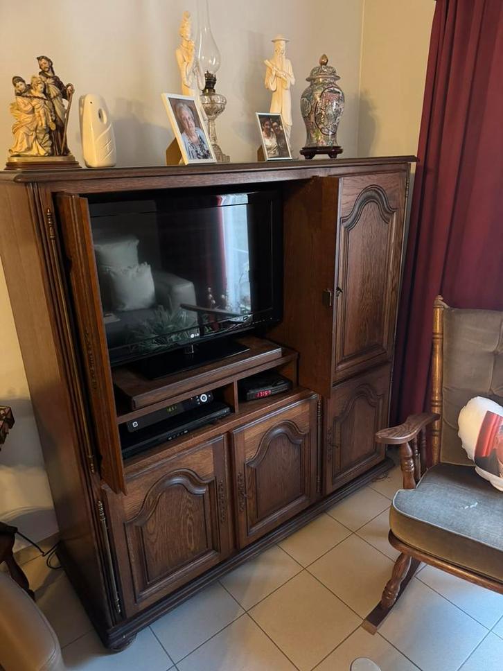 Eikenhouten tv-meubel in perfecte staat, Huis en Inrichting, Complete inboedels, Ophalen