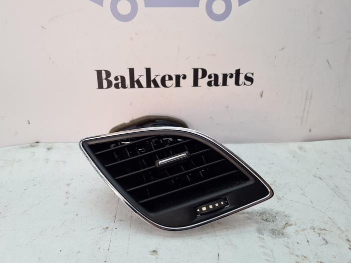 Luchtrooster zijkant van een Seat Leon, Auto-onderdelen, Carrosserie, Seat, Gebruikt, 3 maanden garantie