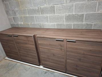 Mooie dressoir beschikbaar voor biedingen