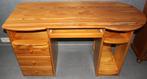 Bureau en Pin massif 137x60x75 haut en Bon état, Enlèvement, Utilisé, Bureau