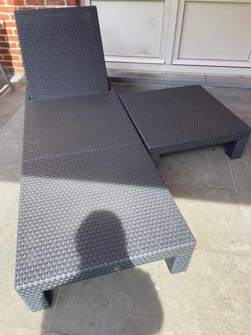 Tuinzetel ligbed met tafel, Wickerlook beschikbaar voor biedingen