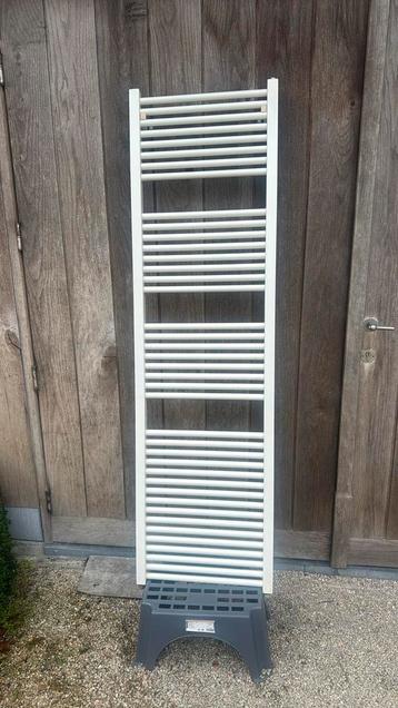 Handdoekradiator beschikbaar voor biedingen