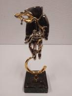 Mooi Verguld bronzen beeld“Gezicht in hand”–Jean-Paul Cleren, Enlèvement ou Envoi