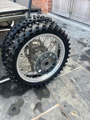 Suzuki rmz wielen set  beschikbaar voor biedingen
