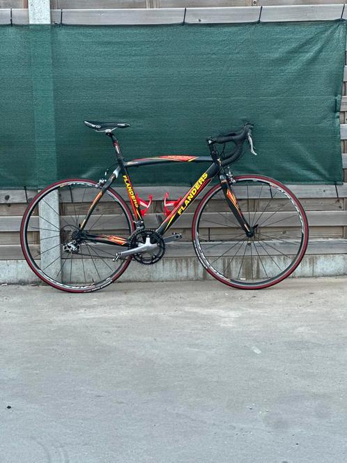 Koersfiets FLANDERS, Fietsen en Brommers, Fietsen | Racefietsen, Zo goed als nieuw, Overige merken, Meer dan 20 versnellingen